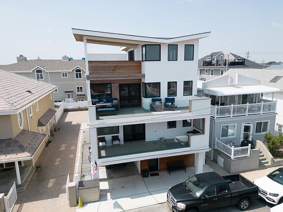 7 Indiana Ave, Long Beach, NY 11561 Zillow