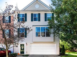 10519 Forest Hill Dr, Wexford, PA