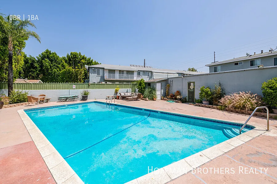 6165 Coldwater Canyon Ave Los Angeles CA 91606 — Photo 3