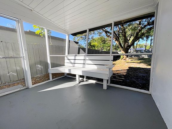 2nd image of 1409 NW 5th Avenue