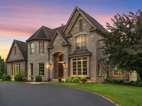 28809 W Harvest Glen Cir, Cary, IL 60013