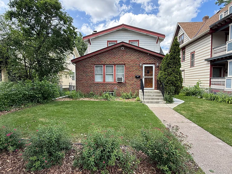 1367 Grand Ave — Photo 1