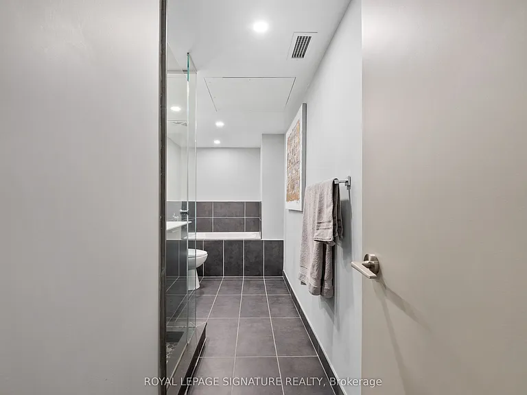 95 Bathurst St #109 — Photo 12