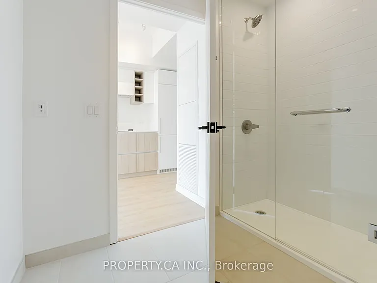 319 Jarvis St #LPH16 — Photo 14