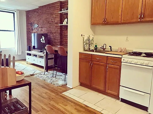 Rented by Compass | media 11