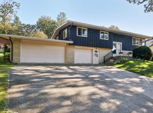 100 Shady Ct, Mount Horeb, WI 53572