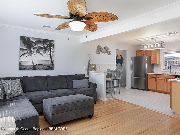 5th image of 796 Tunney Point Drive