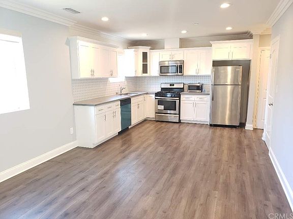 3rd image of 206 N Carondelet St