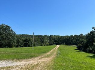 58 Golden Oak Rd, Steelville, MO 65565