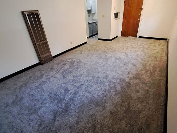 3rd image of 1836 N Star Ave