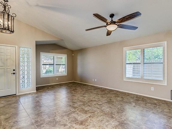 4th image of 3107 W Casitas Del Rio Dr