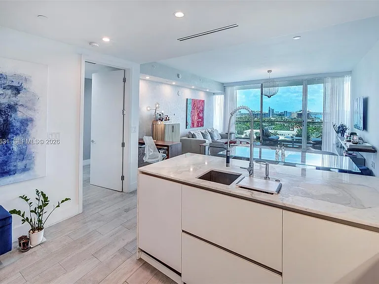 10201 Collins Ave #804 — Photo 9