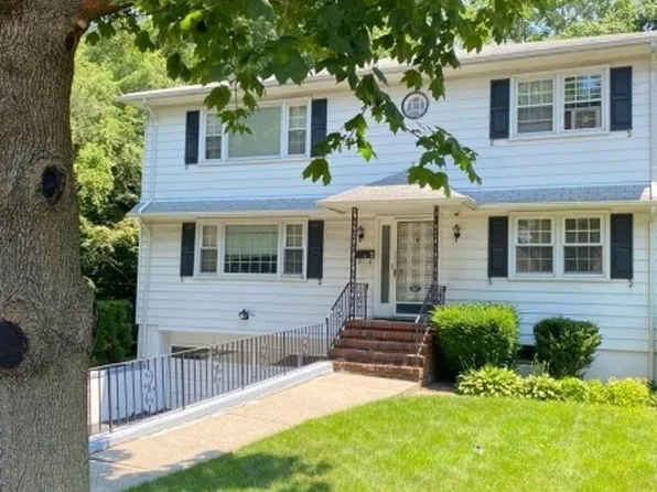 549 Broughton Ave, Bloomfield, NJ