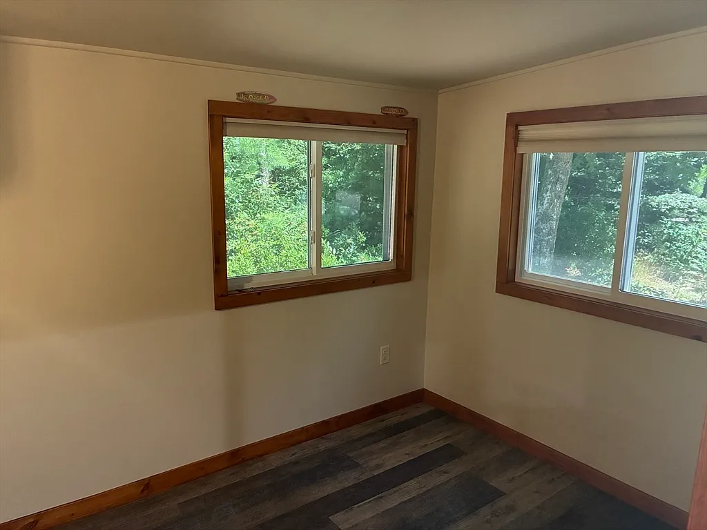 2 bed, 1.0 bath, 595 sqft, $1,950 — Photo 4