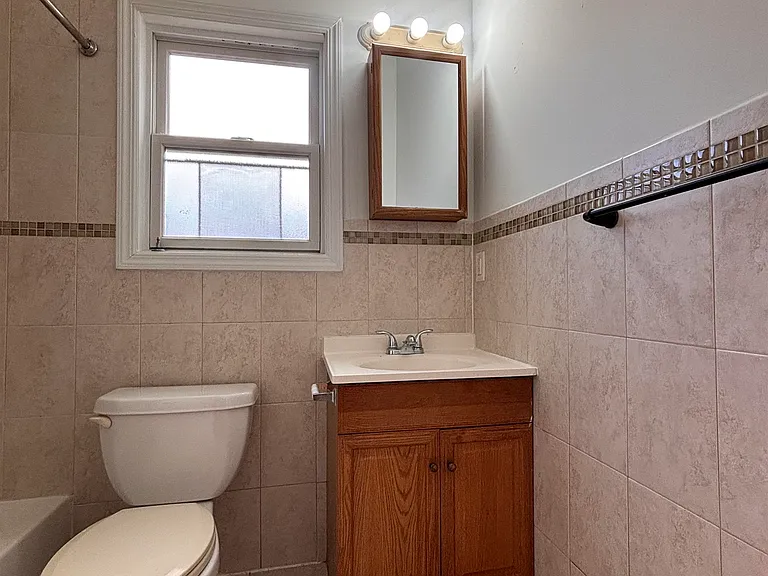 215 Delaware Ave — Photo 8