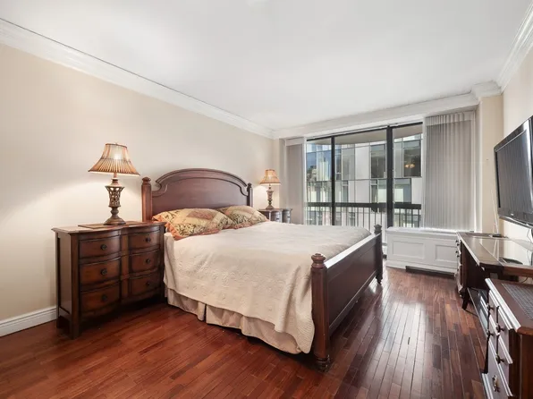 150 East 85th Street image 5 of 8