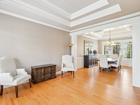 5th image of 25323 Wilson Ct