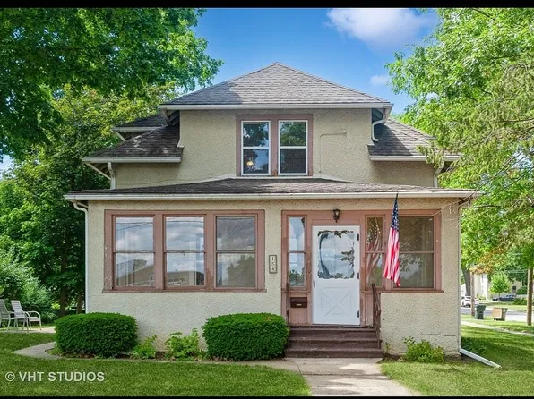 154 N Fremont St, Palatine, IL 60067