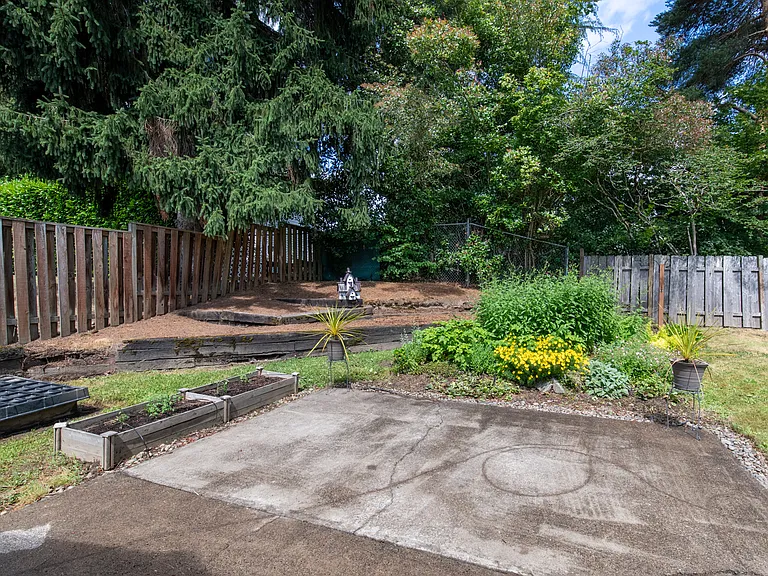 11475 SW Springwood Dr — Photo 18