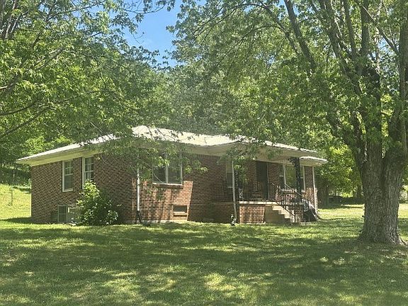 2nd image of 202 Maggart Rd