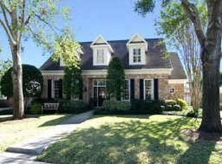 6219 Meadow Lake Ln, Houston, TX 77057