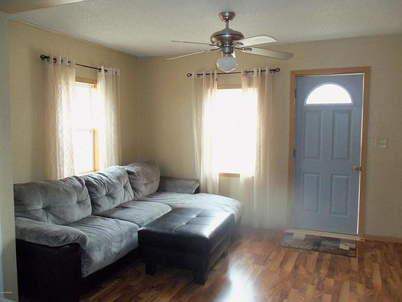 3rd image of 218 2nd Ave W