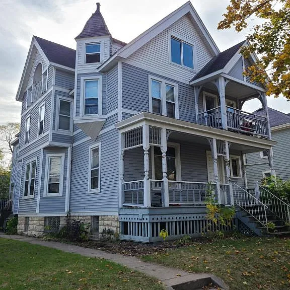 1328 State St — Photo 1