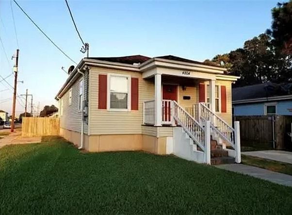 1st image of 4804 Touro St