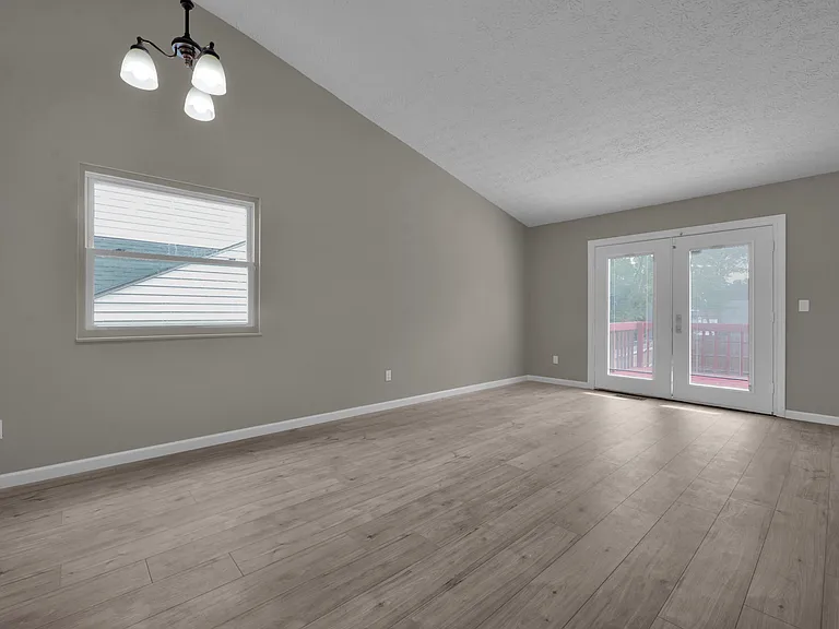 3124 Creighton Pl — Photo 2