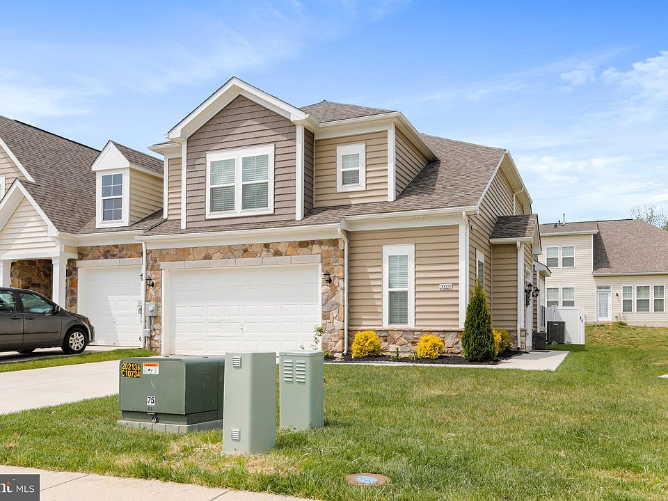 1st image of 20228 Huntington Ct