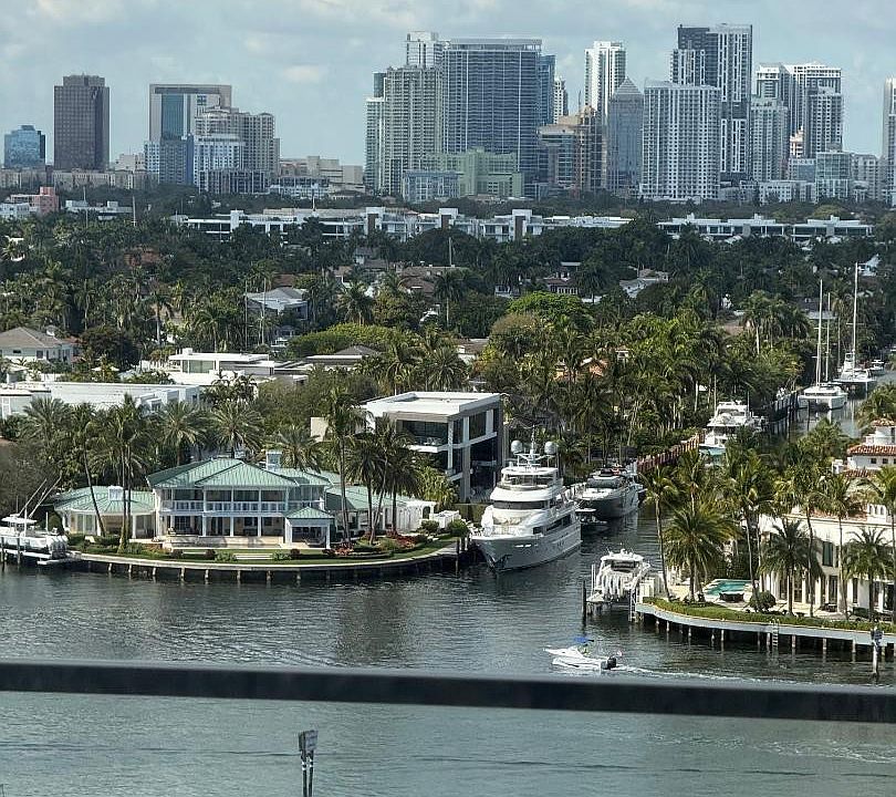 1st image of 151 N Seabreeze Boulevard #1103-E