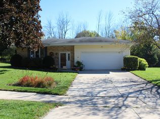 414 S Colonial Pkwy, Saukville, WI 53080