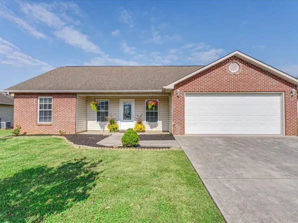 2031 Murphys Chapel Dr, Sevierville, TN 37876