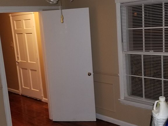 4th image of 5010 Donelson Dr