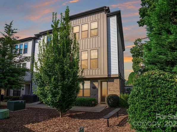 1624 Nandina Corners Aly, Charlotte, NC 28205