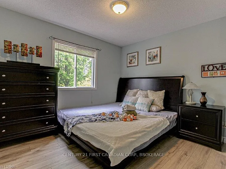 91 Meadowridge Rd — Photo 18