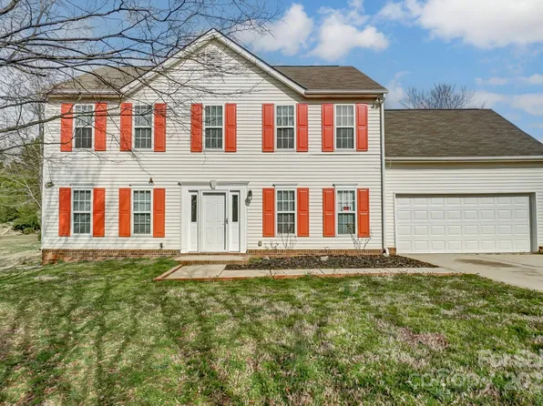 9900 Meadowmead Ct, Charlotte, NC 28273