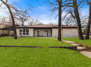 1917 Windlea Dr, Euless, TX 76040