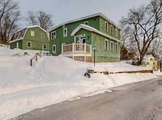 2 Currituck Rd, Newtown, CT 06470