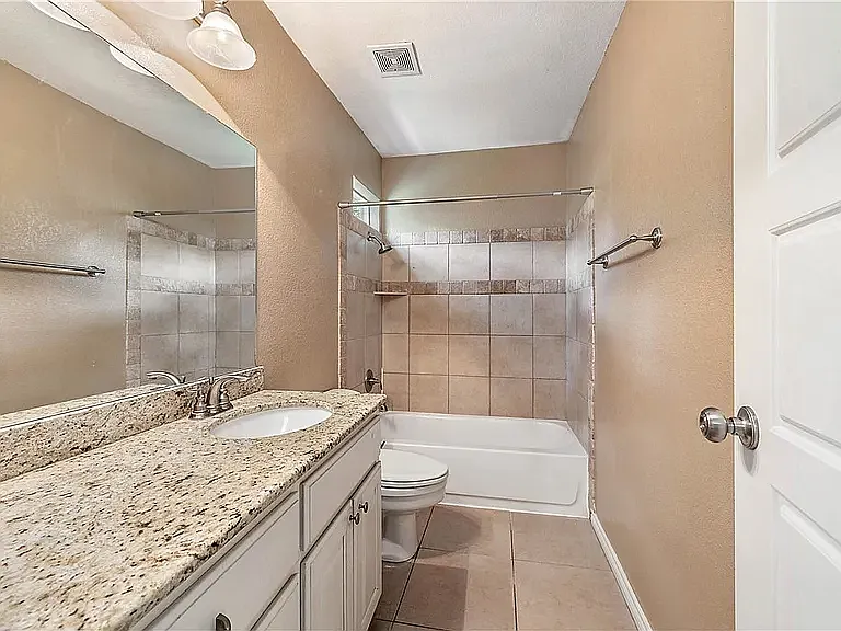 305 Francis Dr — Photo 16