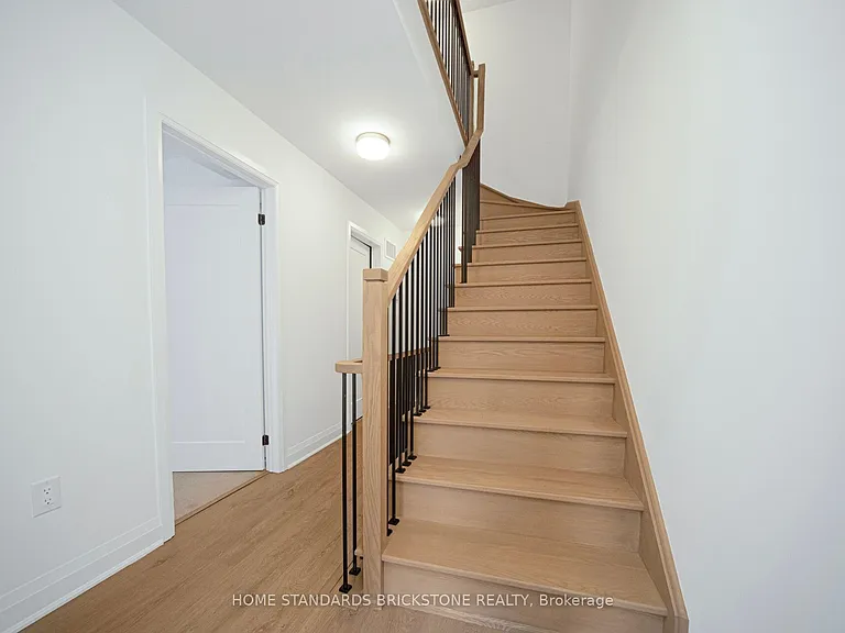 22 Chesley St — Photo 35