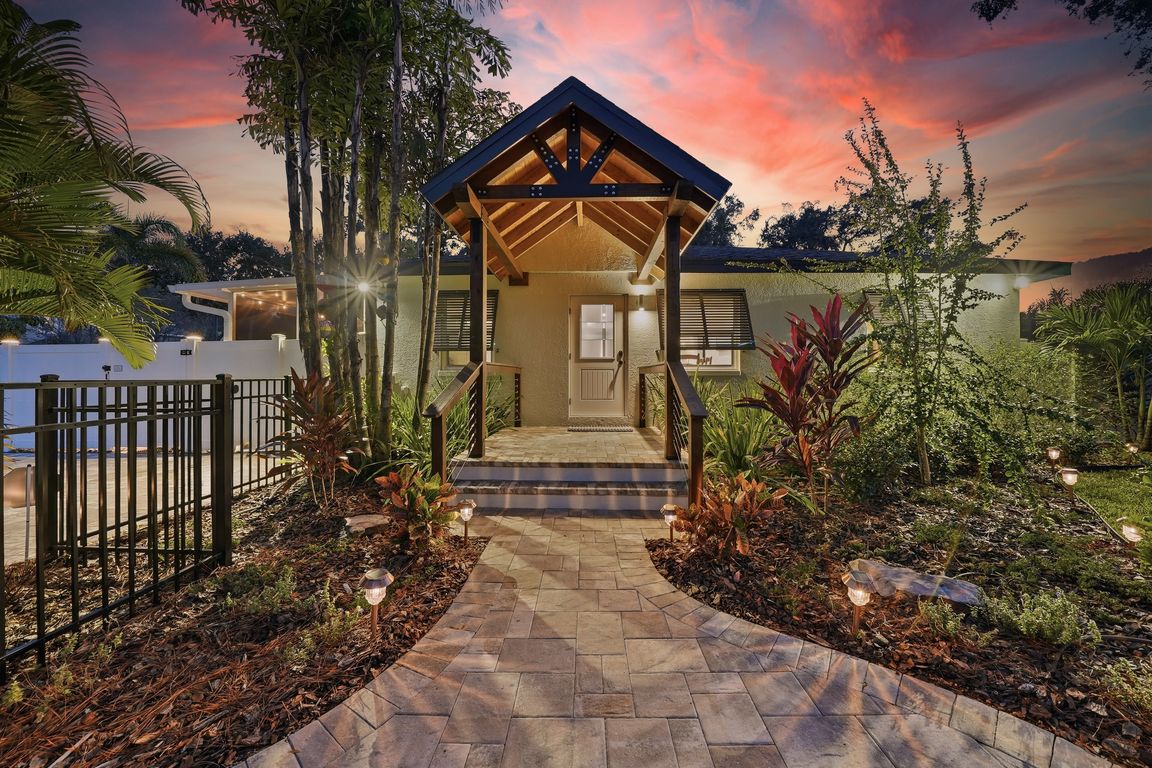 next background image