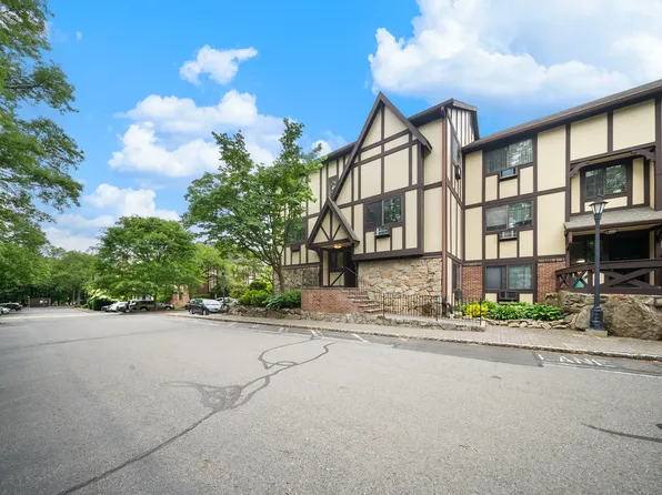 50 Aiken Street APT 463, Norwalk, CT 06851