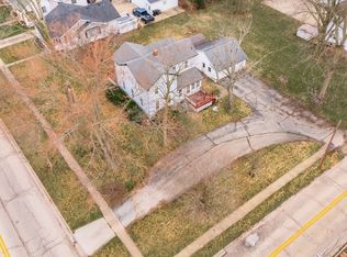 902 N Linden St, Normal, IL 61761