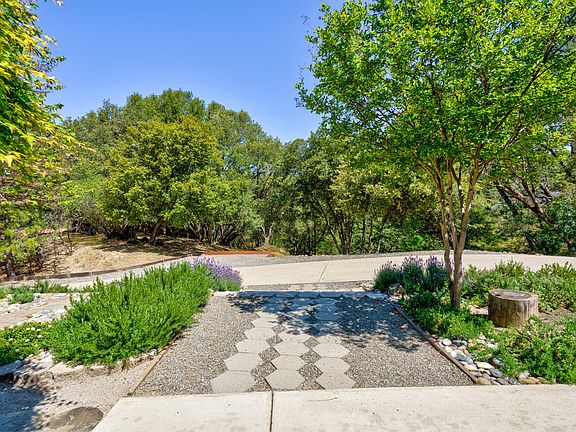 5th image of 39534 Westview Dr