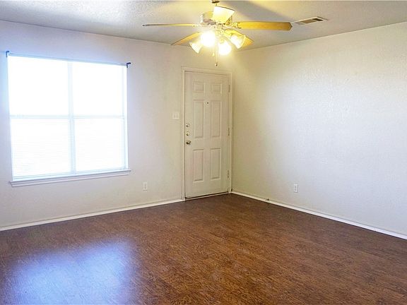 3rd image of 411 E Central Texas Expy