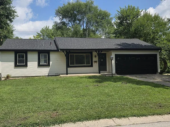 6904 E 135th St, Grandview, MO 64030