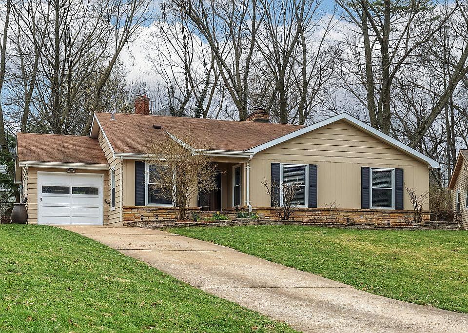 1st image of 566 Drury Ln