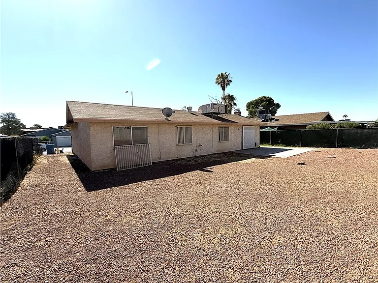 2220 La Sombra St — Photo 22