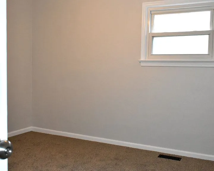 219 Woodhaven Rd — Photo 24
